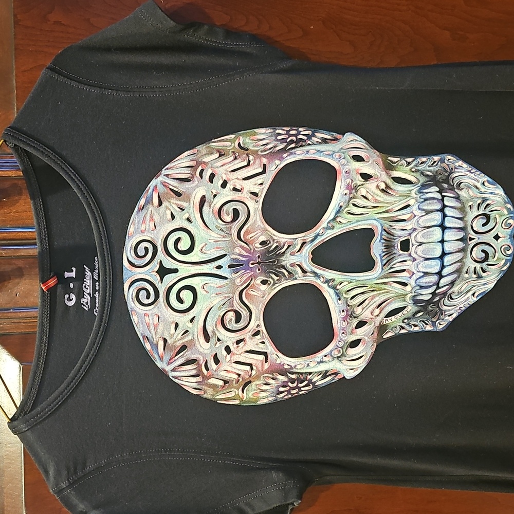 GL Women's Black Skull Graphic Top